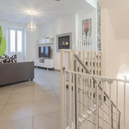 Clara Parking,wifi,jacuzzi On *