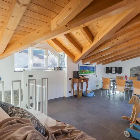 Holiday home Clara Parking,wifi,jacuzzi On Torno