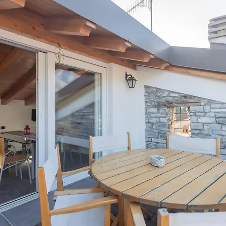 Holiday home Clara Parking,wifi,jacuzzi On Torno
