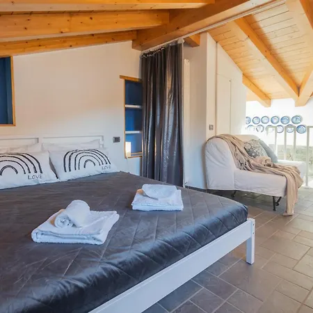 בית נופש Clara Parking,wifi,jacuzzi On טורנו