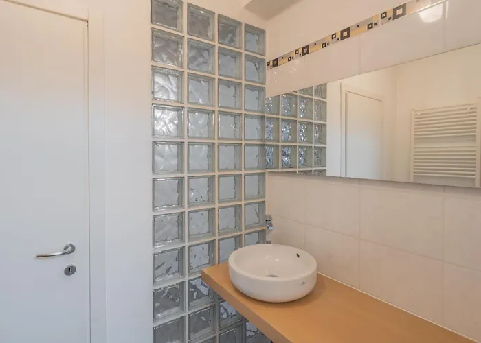 Clara Parking,wifi,jacuzzi On Tatil Evi