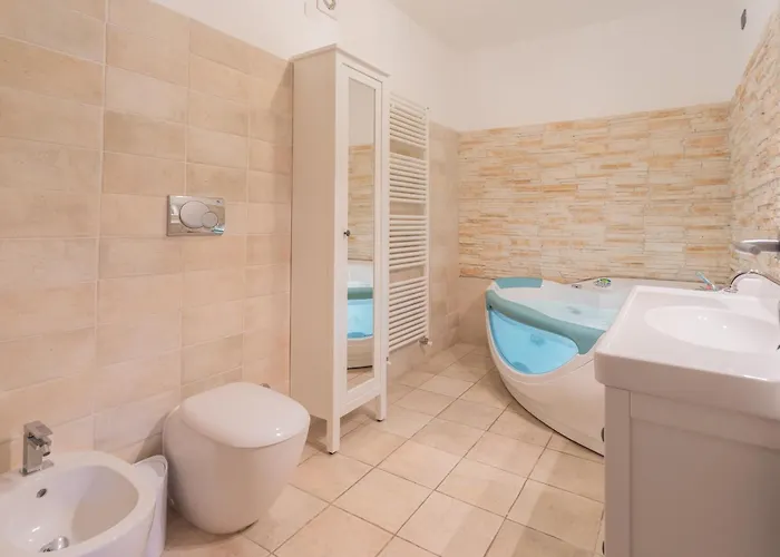 Clara Parking,wifi,jacuzzi On *