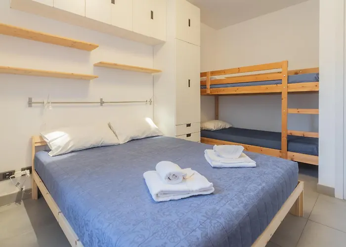 Clara Parking,wifi,jacuzzi On Torno